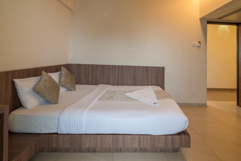 Royal Park 3* Bombay